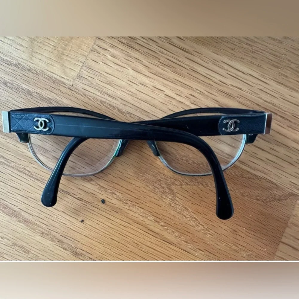 CHANEL Black and Clear Cat-Eye Sunglasses with Case - Picture 3 of 11